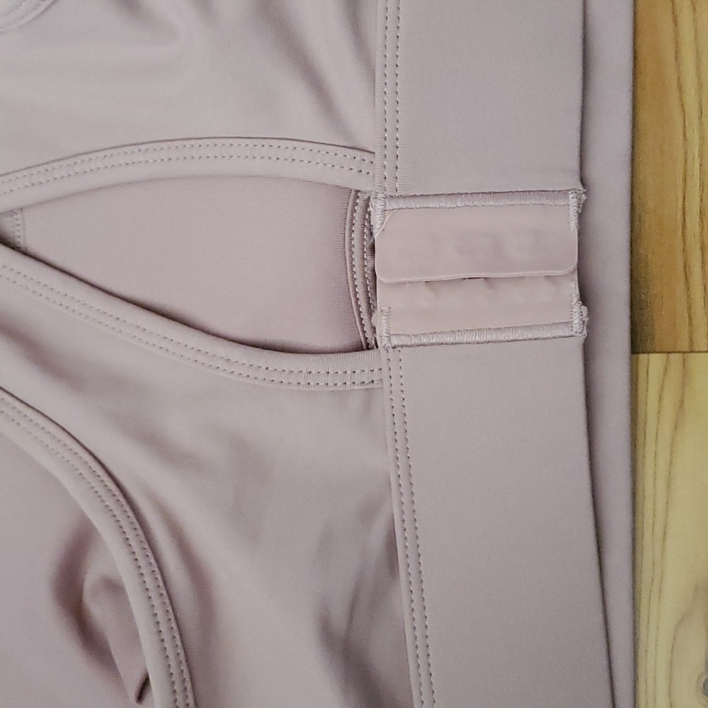 Fabletics bra - Picture 3 of 6